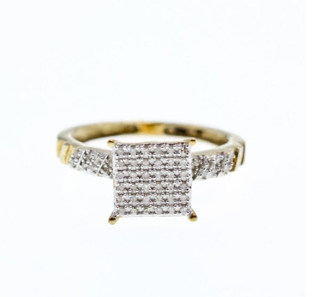 10K Yellow Gold Diamonds Ring Size 7